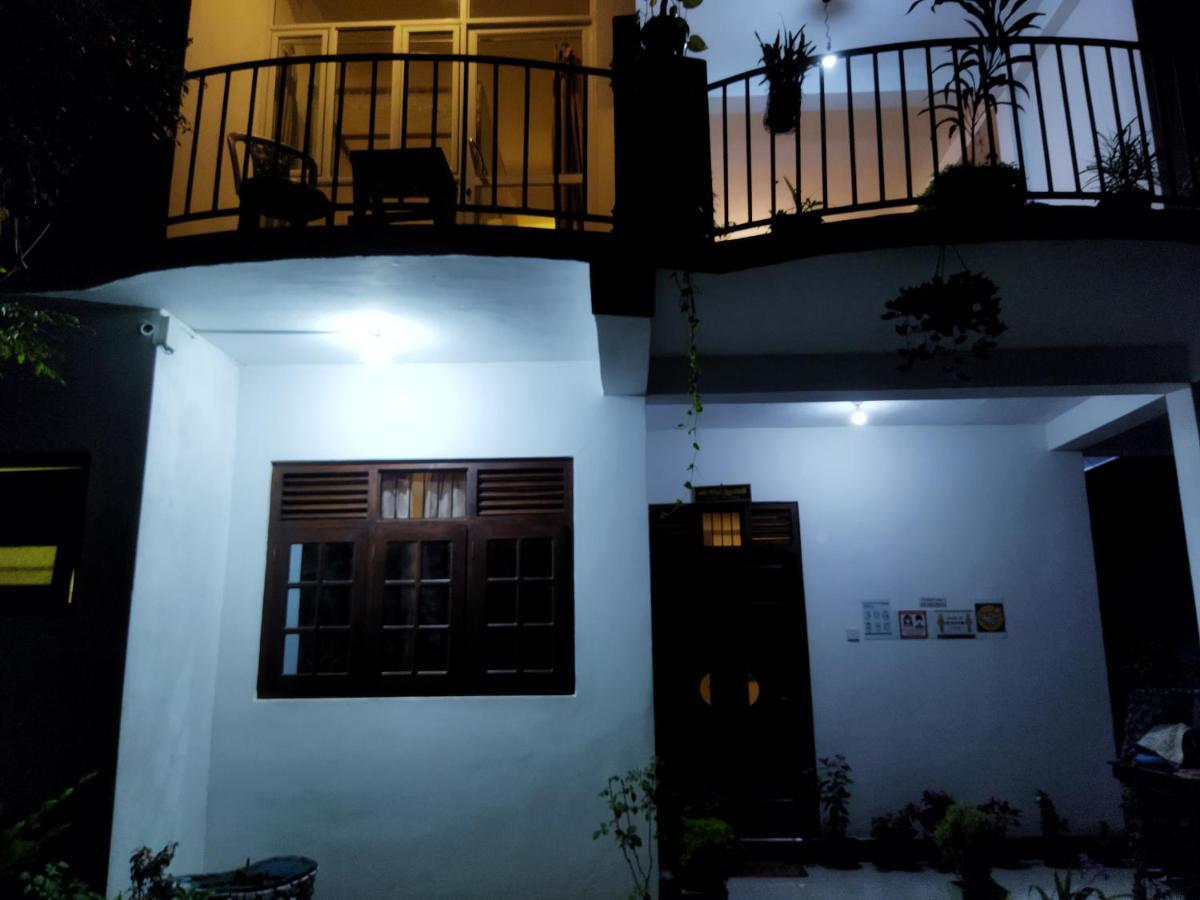 Rusara Guest Home เวลิกามา ภายนอก รูปภาพ