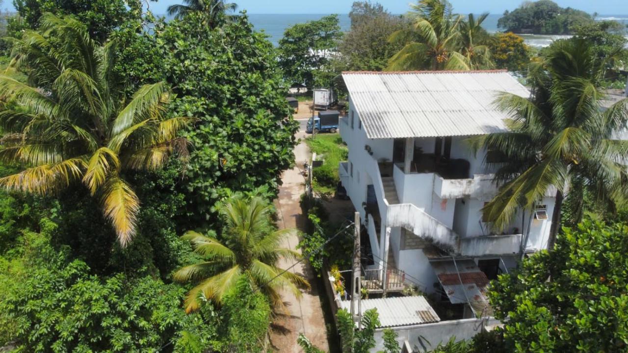 Rusara Guest Home เวลิกามา ภายนอก รูปภาพ