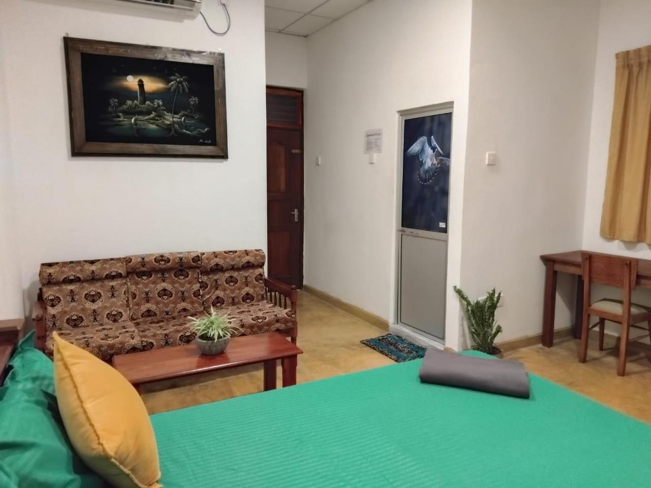 Rusara Guest Home เวลิกามา ภายนอก รูปภาพ