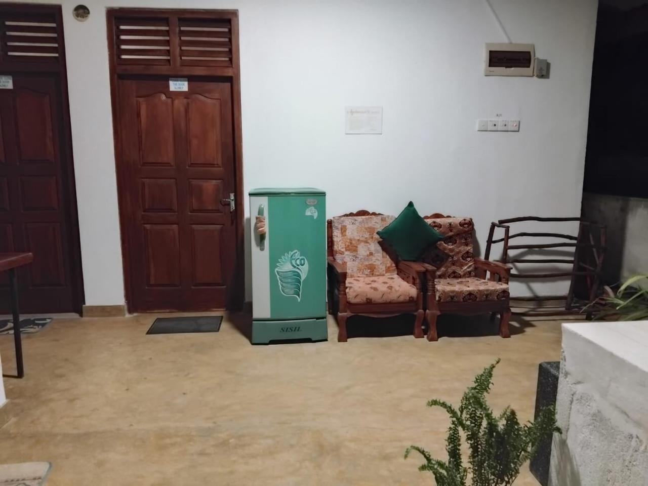Rusara Guest Home เวลิกามา ภายนอก รูปภาพ