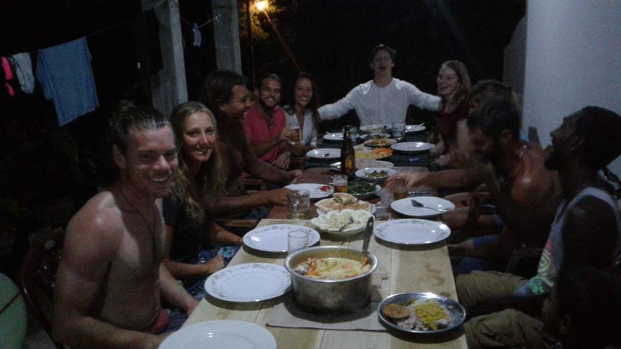 Rusara Guest Home เวลิกามา ภายนอก รูปภาพ