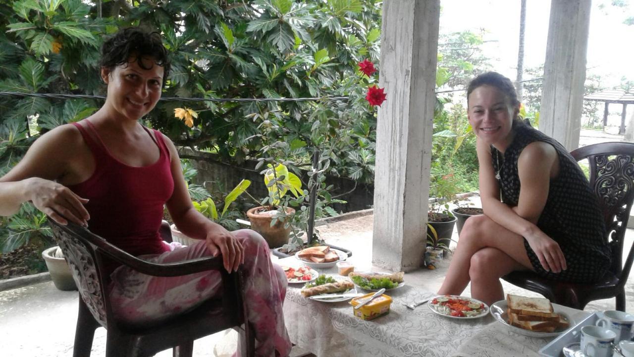 Rusara Guest Home เวลิกามา ภายนอก รูปภาพ